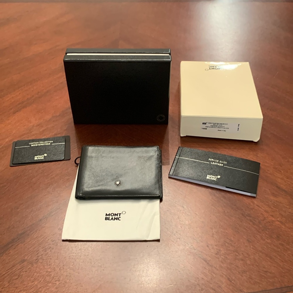 Authentic Gently used Mens Mont Blanc wallet with 6 credit card slots
